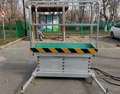 便攜(xie)式鋁合金(jīn)升降平台(tái)