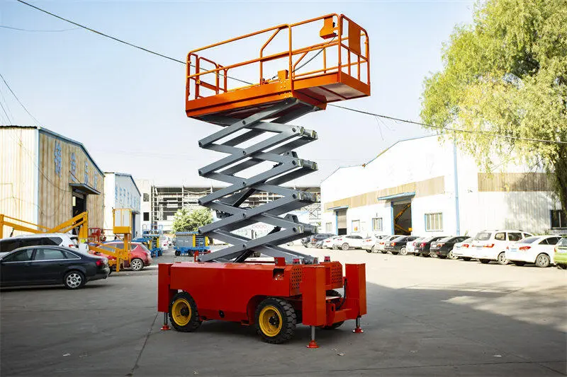 自(zì)行走越(yue)野式升(shēng)降機