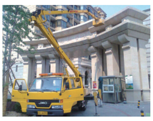 車載折臂式(shì)升降平台