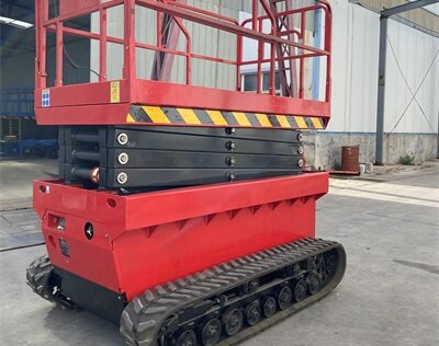 電動履帶(dài)式升降平(ping)台21
